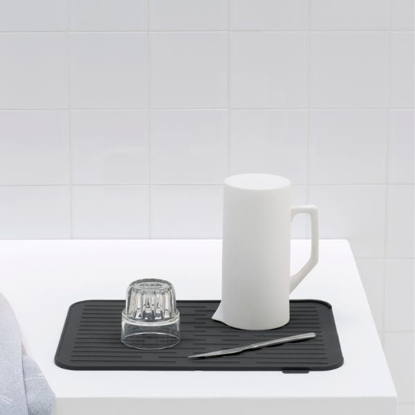 Brabantia SinkSide Silicone Dish Drying Mat Dark Grey at Napev GH