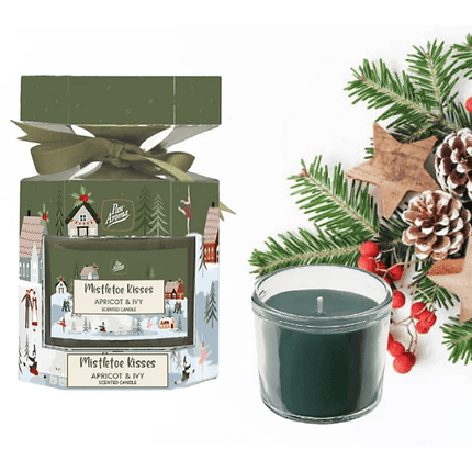 Pan Aroma Christmas Cracker Candle Mistletoe Kisses Apricot & Ivy Scented Candle 120g at Napev GH